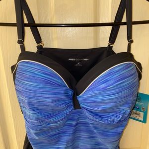 Brand New-2 Piece swim set-Size XXL
